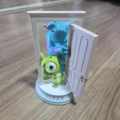 ディズニーストア　モンスターズインク　フィギュア
