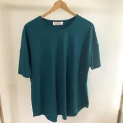 ブルーグリーンのカットソー