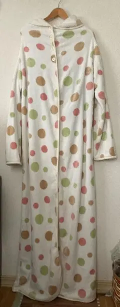 着る毛布 ロング丈 ドット柄 ガウンタイプ ホームクリーニング済み／一部使用感
