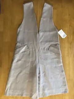 新品タグ付き NOBLE リネンライクVネックミニサロペット ベージュ フリー