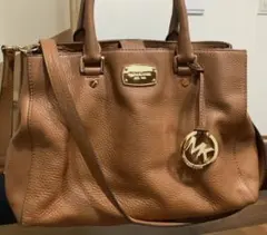 美品！MICHAEL KORS ラ－ジコンバ－チブルチェーンホ－ボ－ショルダー 