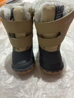 Item thumbnail for item d724b43d-d2bc-4f78-94c1-f0a944e96898