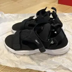 Reebok スポーツサンダル ブラックのサムネイル