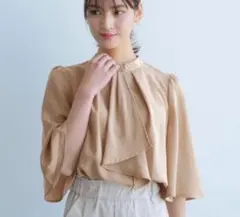アクアガレージ❤︎ボウタイフレア袖ブラウス⭐︎超美品！のサムネイル