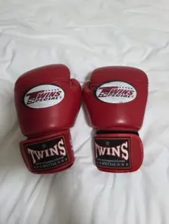TWINS SPECIAL ボクシンググローブ 8oz レッド