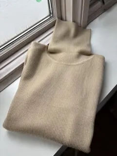 [真夜中セール][used]BENIYAリブ編み タートルネックニット ベージュ