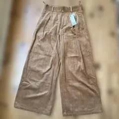 ジーユー ワイドパンツ