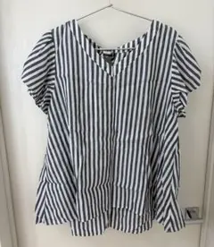 グローバルワーク　半袖ストライプリボンTシャツ