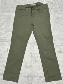 ユニクロ　ズボン　チノパン　カーキ