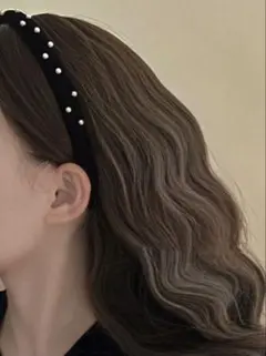 신품 미사용 진주와 벨루어 카츄샤 블랙