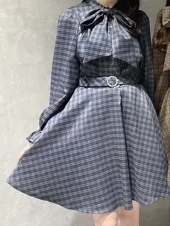 evelyn パイピングチェックワンピース ブルー