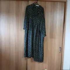 花柄ワンピース