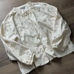 Samansa Mos2 花柄刺繍 長袖ブラウス アイボリーのサムネイル
