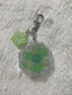 琥珀糖シリーズ 光る✨️めんだこ チャーム - メルカリ