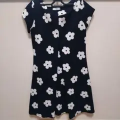 EGERIE アーモワールカプリス　花柄ワンピース