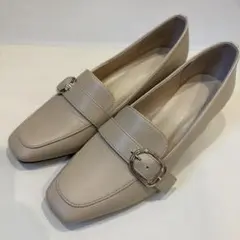 ベージュ　ローファーパンプス　LLのサムネイル
