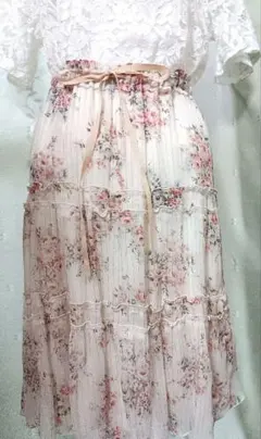 Ｌ’ＥＳＴ ＲＯＳＥの花柄 フレアスカート ウエストリボンのサムネイル