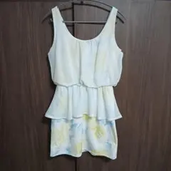 rienda 花柄 ノースリーブ ペプラム トップスのサムネイル