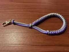 スマホストラップ　パラコード