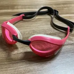 アリーナコブラウルトラ　ピンク