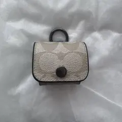 2025年最新】airpods コーチの人気アイテム - メルカリ