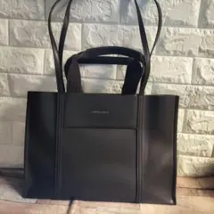 CHARLES & KEITH シャリア ラージダブルハンドルトートバッグ
