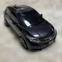 ホンダ ヴェゼル　ルーセブラック・メタリック ミニカー　カラーサンプルのサムネイル