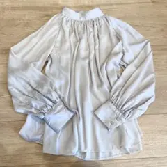 【美品】ragout ラグアウト ハイネック ボリューム袖 ブラウス Lサイズのサムネイル