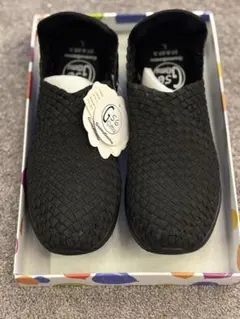 GomuGomu ブラック スリッポン シューズ