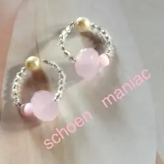 桜色の玉のイヤーカフ