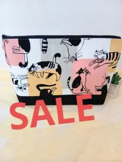 SALE　オムツポーチ(お洒落な猫さん×ブラック)