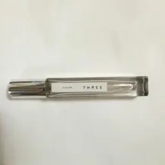 THREE IN BLOOM ユニセックス香水のサムネイル