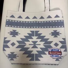 幾何学模様トートバッグ　ハンドメイド