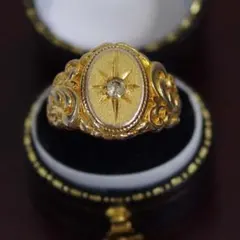 遺品 整理品ゴールドカラー シグネットリング - メルカリ