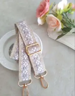 インド刺繍リボン　スマホショルダー　ショルダーストラップ　モザイク柄ラベンダー