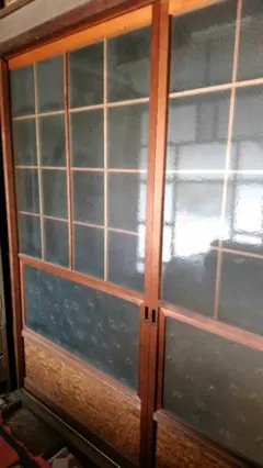 メルカリ便発送★モールガラス★木枠★古材★引き戸★昭和レトロ★ ブィンテージ★ メルカリ便発送☆モールガラス☆木枠☆古材☆引き戸☆昭和