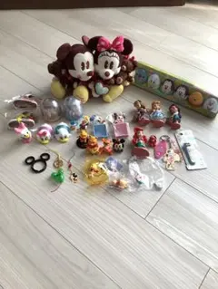 ディズニーキャラクター フィギュア　キーホルダー　ガチャセット