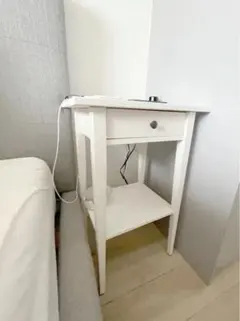IKEA サイドテーブル ホワイトHEMNES