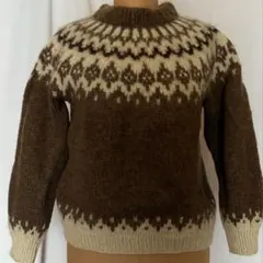 アイスランドウール編み込みセーター