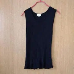 【美品】ensuite　レーヨン100％ノースリブ　ブラックラメのサムネイル