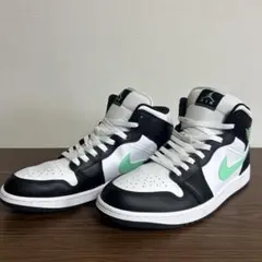 NIKE AIR JORDAN 1 MID ホワイト ブラック グリーン