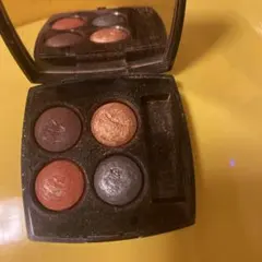 シャネル　アイシャドウパレット