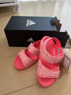 adidas サンダル キッズ