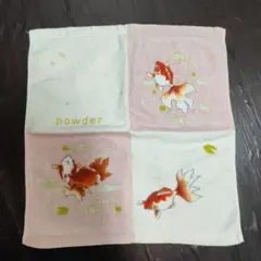 6272 【最終価格】POWDER ハンドタオル 金魚柄のサムネイル
