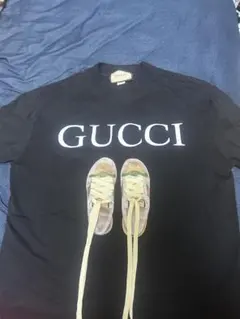GUCCI ロゴ スニーカー プリント Tシャツ ブラックのサムネイル