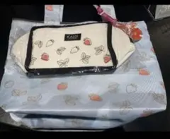 カルディ　いちごバッグ　2026 トートバッグ 保冷バッグ　食品なし