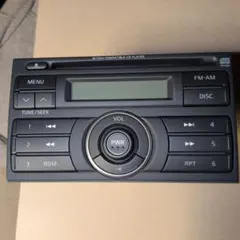 日産 純正 ブルーバードシルフィー CDオーディオデッキ　本体のみのサムネイル