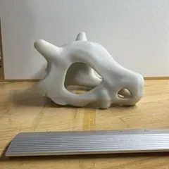 ポケモン カラカラ 頭蓋骨 フィギュアのサムネイル