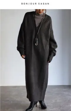 【新品】 BONJOUR SAGAN ディープVネックニットワンピース