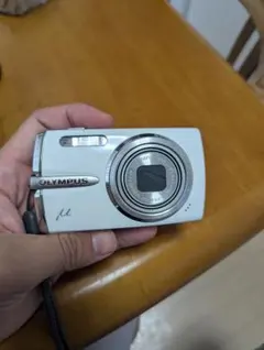 オリンパス Olympus μ 1020 デジタルカメラ Amazon | OLYMPUS デジタルカメラ μ1020 (ミュー) エナメルブラック